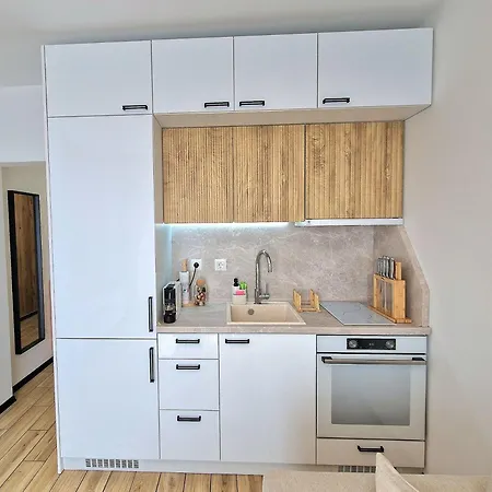 Studio Neven Whit Free Parking 1 Br Varna Exterior photo