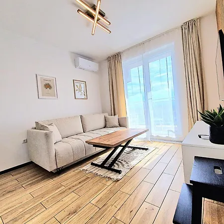 Studio Neven Whit Free Parking 1 Br Varna Exterior photo