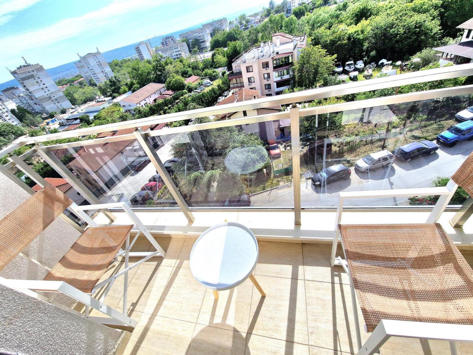 Neven Whit Free Parking 1 Br Apartament Varna